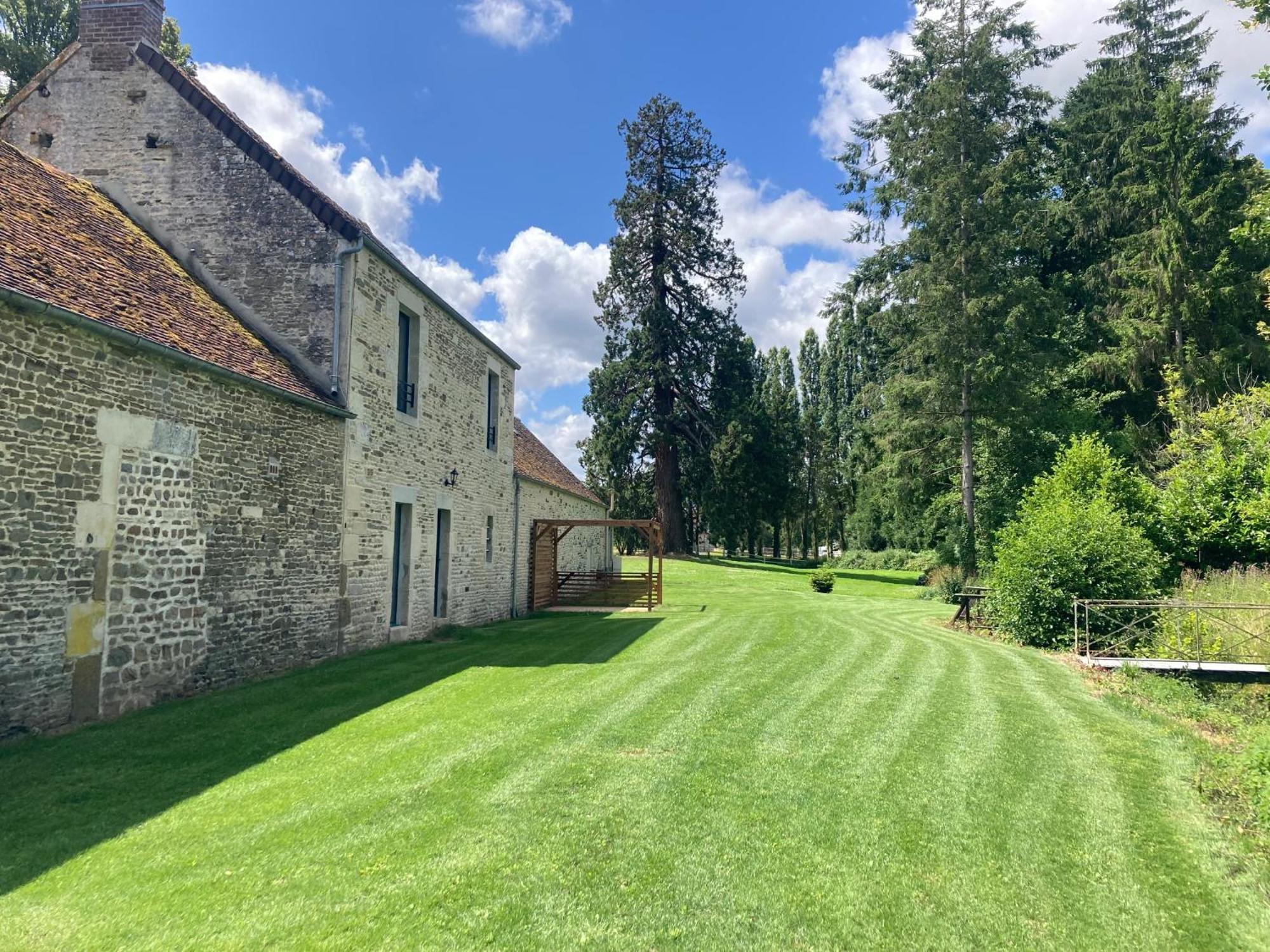 La Demeure De Paule Neuvy-au-Houlme Exterior foto