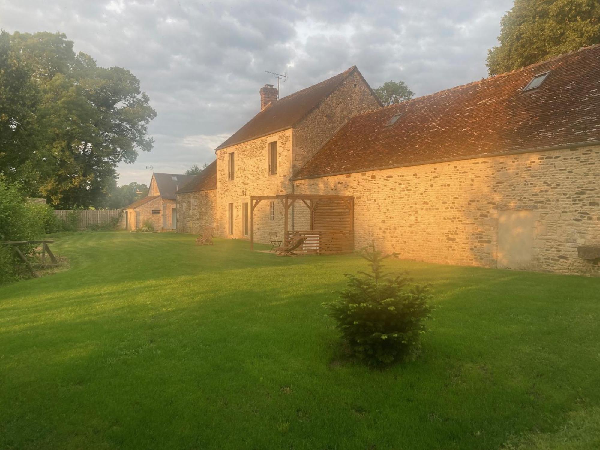 La Demeure De Paule Neuvy-au-Houlme Exterior foto